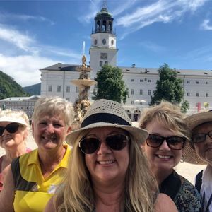 Meet your Posher, Melanie